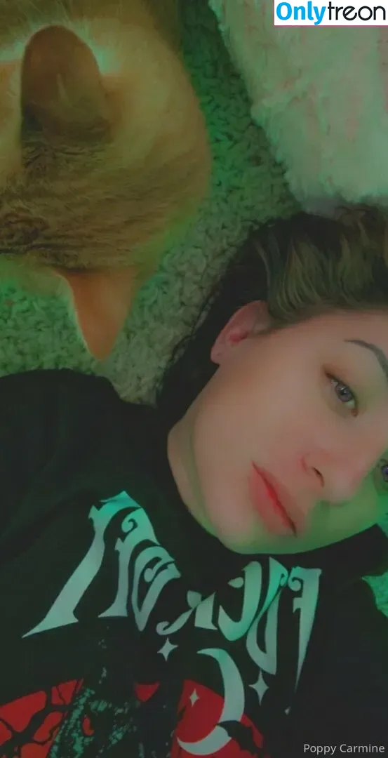 poppycarmine nude photo #0001 (impoppy)