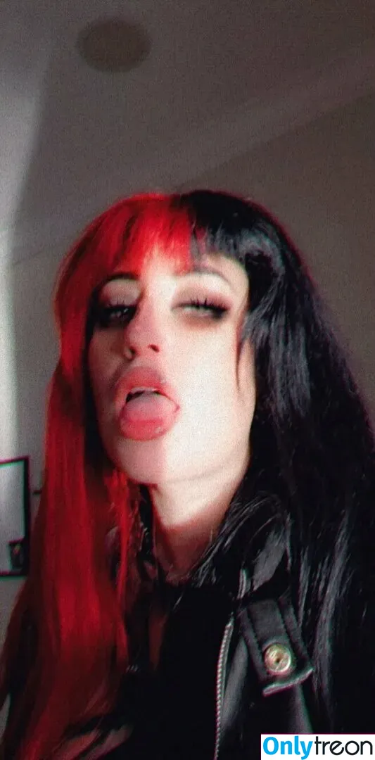 poppycarmine nude photo #0032 (impoppy)