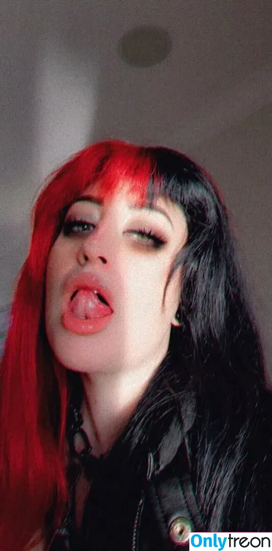 poppycarmine nude photo #0033 (impoppy)