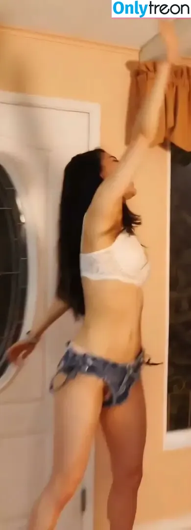 PotasticPanda nude photo #0031 (mxrlovesfans)