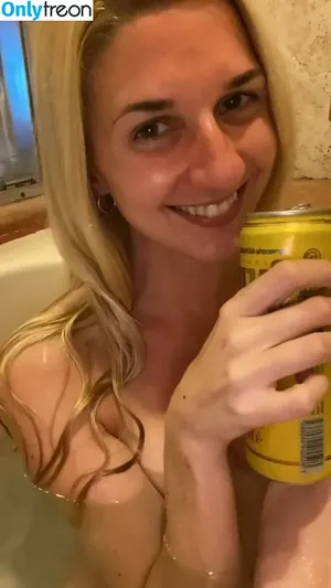 potprincess4200 / Caitie / hammlittle / supersimplecaitie nude photo #0030
