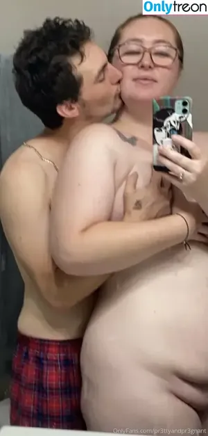 pr3ttyandpr3gnant / pr3ttybandit nude photo #0011