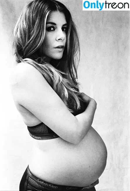 Pregnant Women nude photo #0031 (cute_pregnancy / preggomilky)