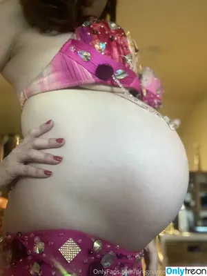 pregnantenglishrosefree / littleredridinginthe_hood nude photo #0059
