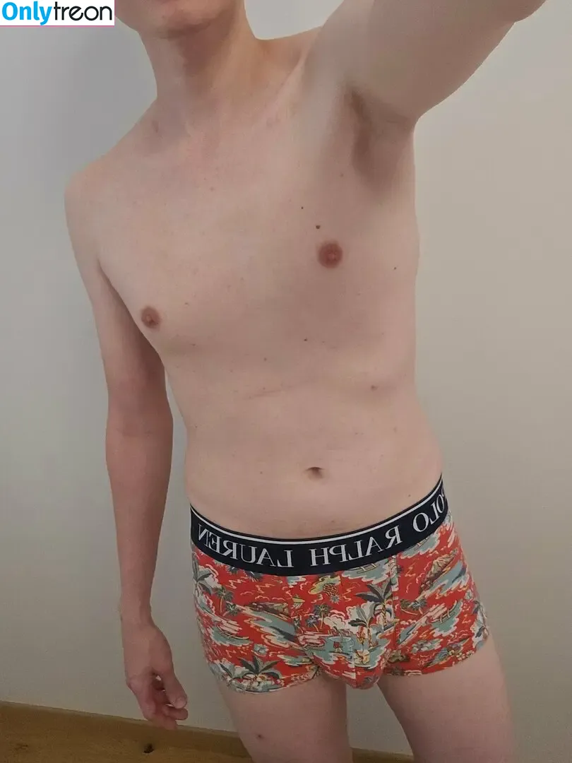 Prettyboi2000x nude photo #0034 (prettyboiko)