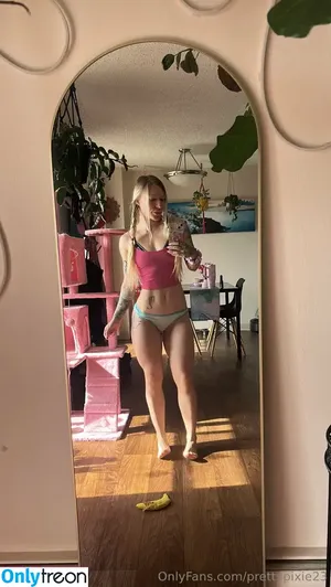 prettypixie23 / svetlana_onlyfans nude photo #0066