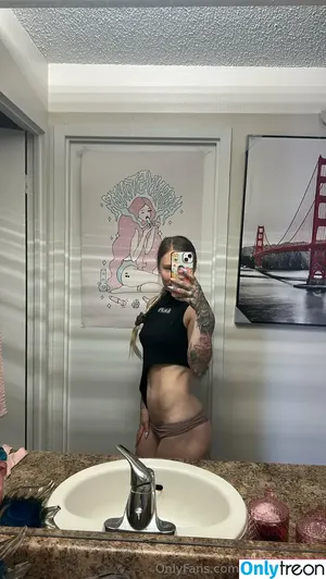 prettypixie23 / svetlana_onlyfans nude photo #0069