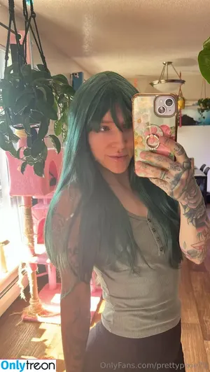 prettypixie23 / svetlana_onlyfans nude photo #0070