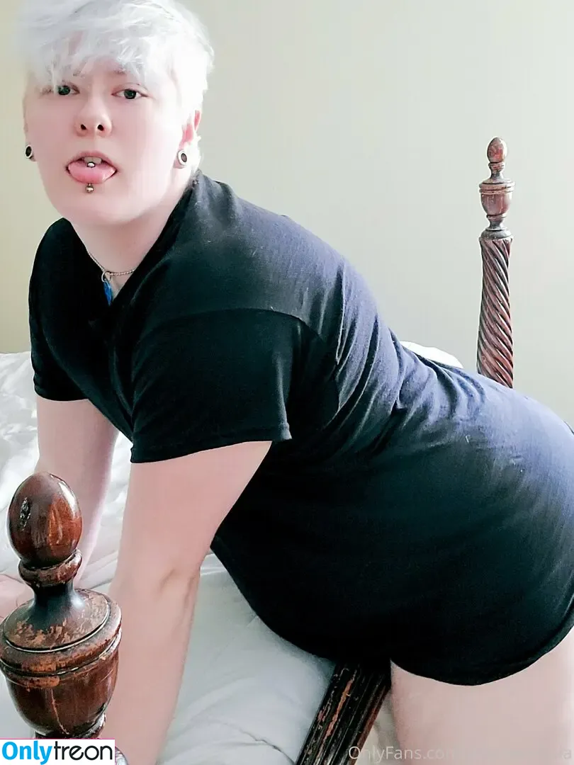 princerazzbury nude photo #0004 (princerazz80)