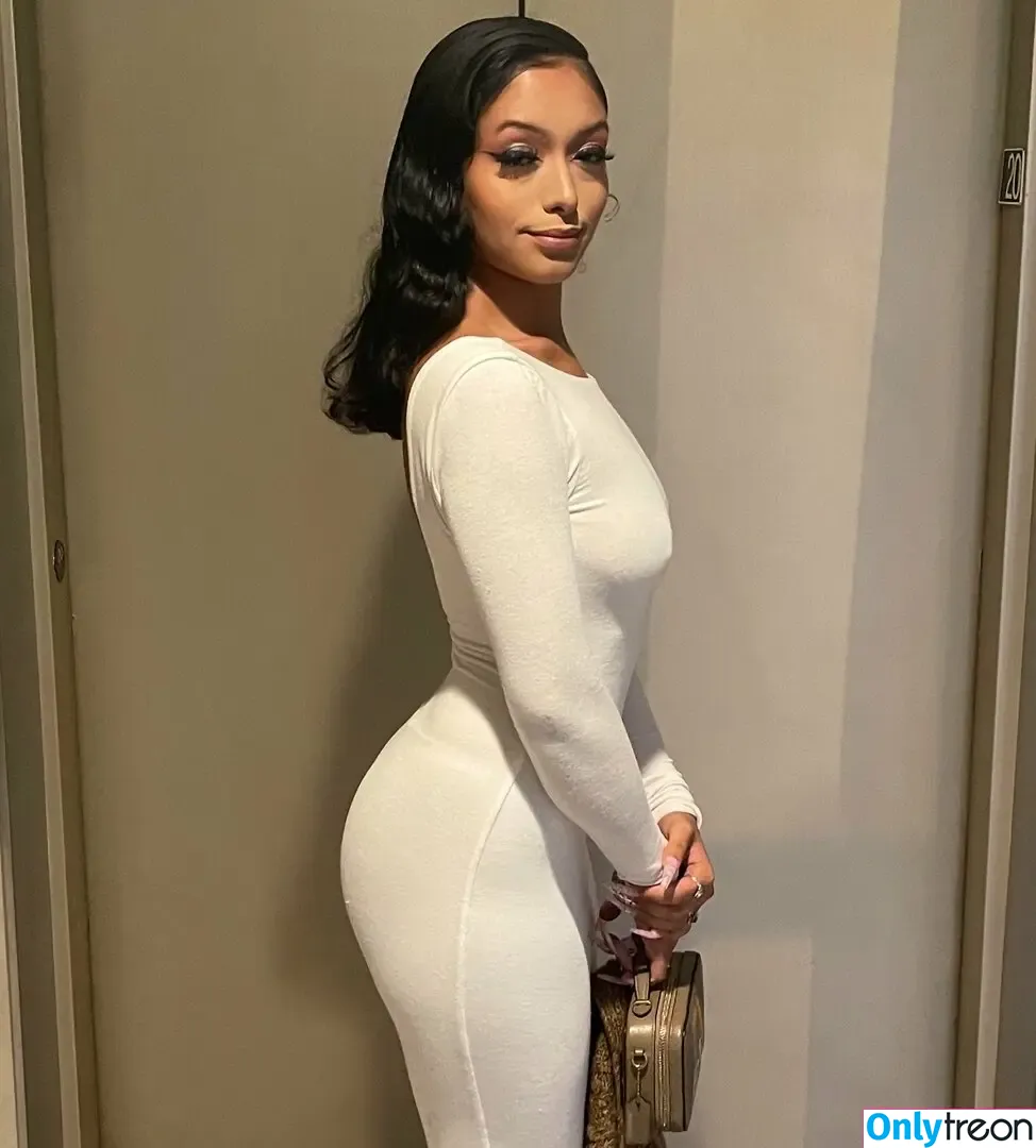 Princess Emily nude photo #0128 (FreaksOnlyy_xxx / babyemilyver)