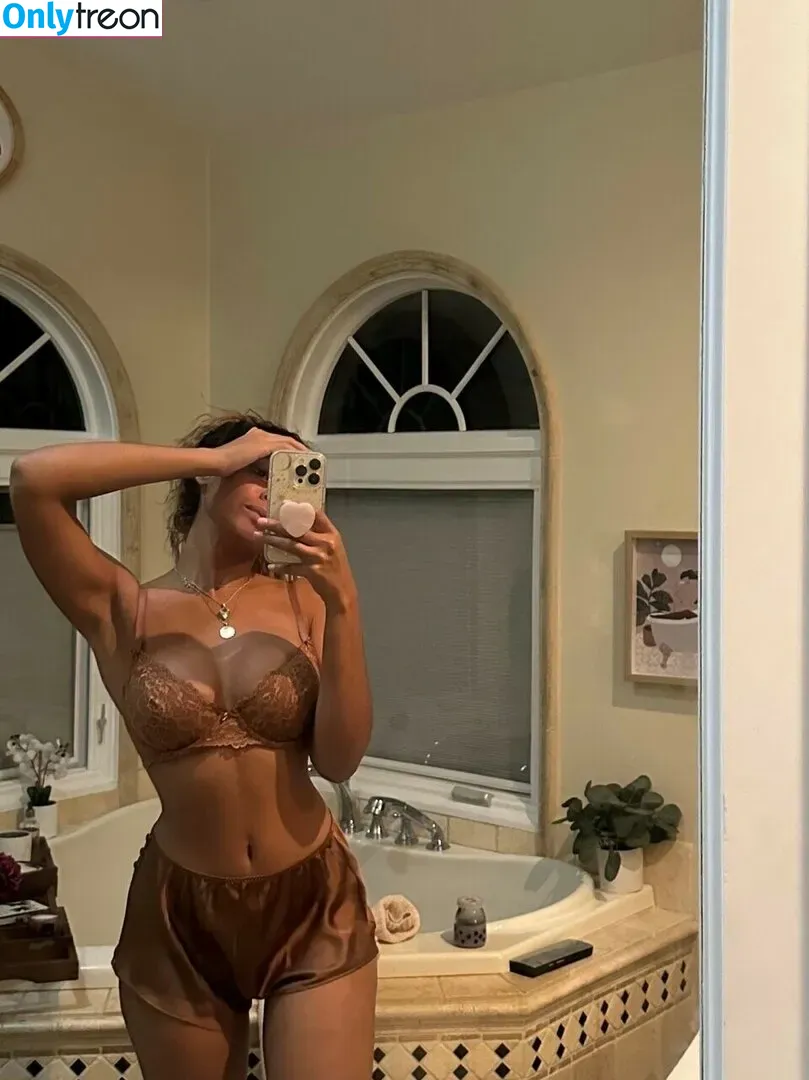 Princess Helayna nude photo #0122 (Helayna Marie / OmgHelayna / princesshelayna)