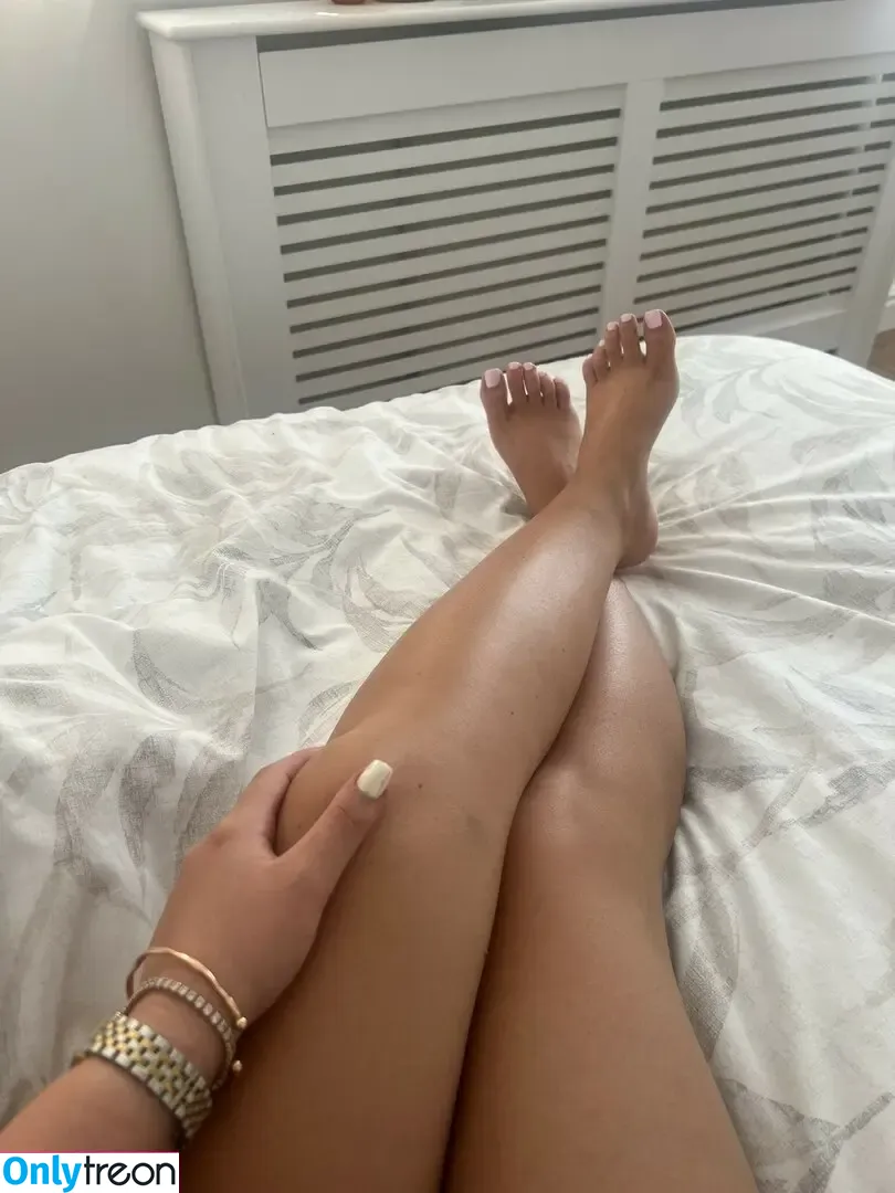 Princess Imogen nude photo #0008 (princess.imogen / spoilimogen)
