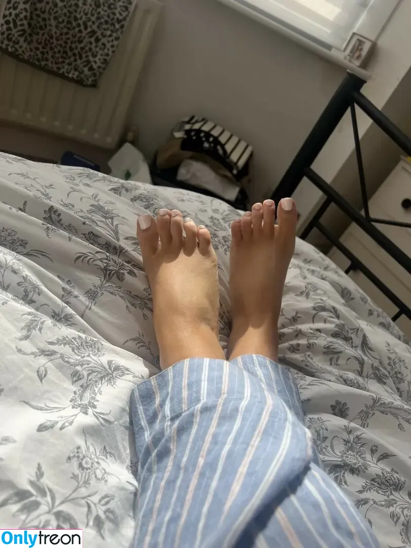 Princess Imogen nude photo #0024 (princess.imogen / spoilimogen)