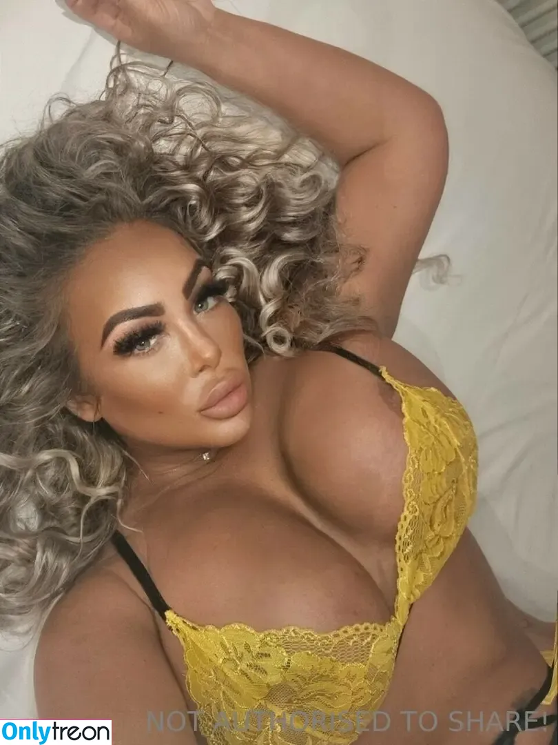 Princess Levi nude photo #0112 (Jema Gilsenan / levibabestation)
