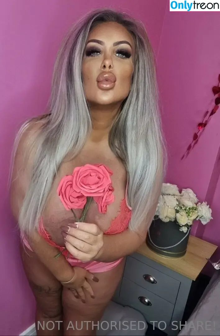 Princess Levi nude photo #0146 (Jema Gilsenan / levibabestation)