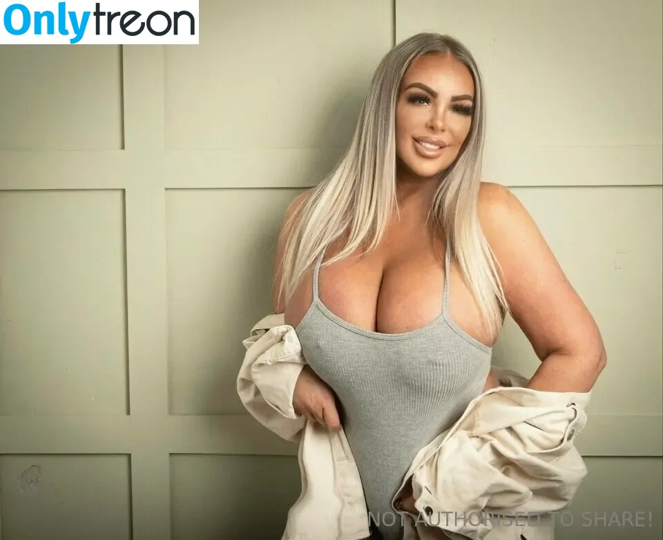 Princess Levi nude photo #0223 (Jema Gilsenan / levibabestation)
