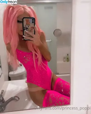 Princess_Poppi / Poppidoux / daisywaifufree / princess_poppy_vt nude photo #0099