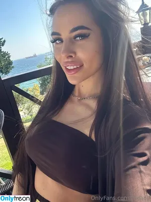 princess_thea / princesstheaofficial nude photo #0015