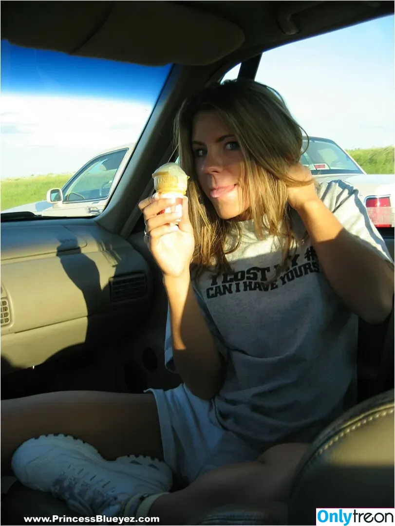 PrincessBlueyez nude photo #0066 (babyblueyez69 / princessblueyes)
