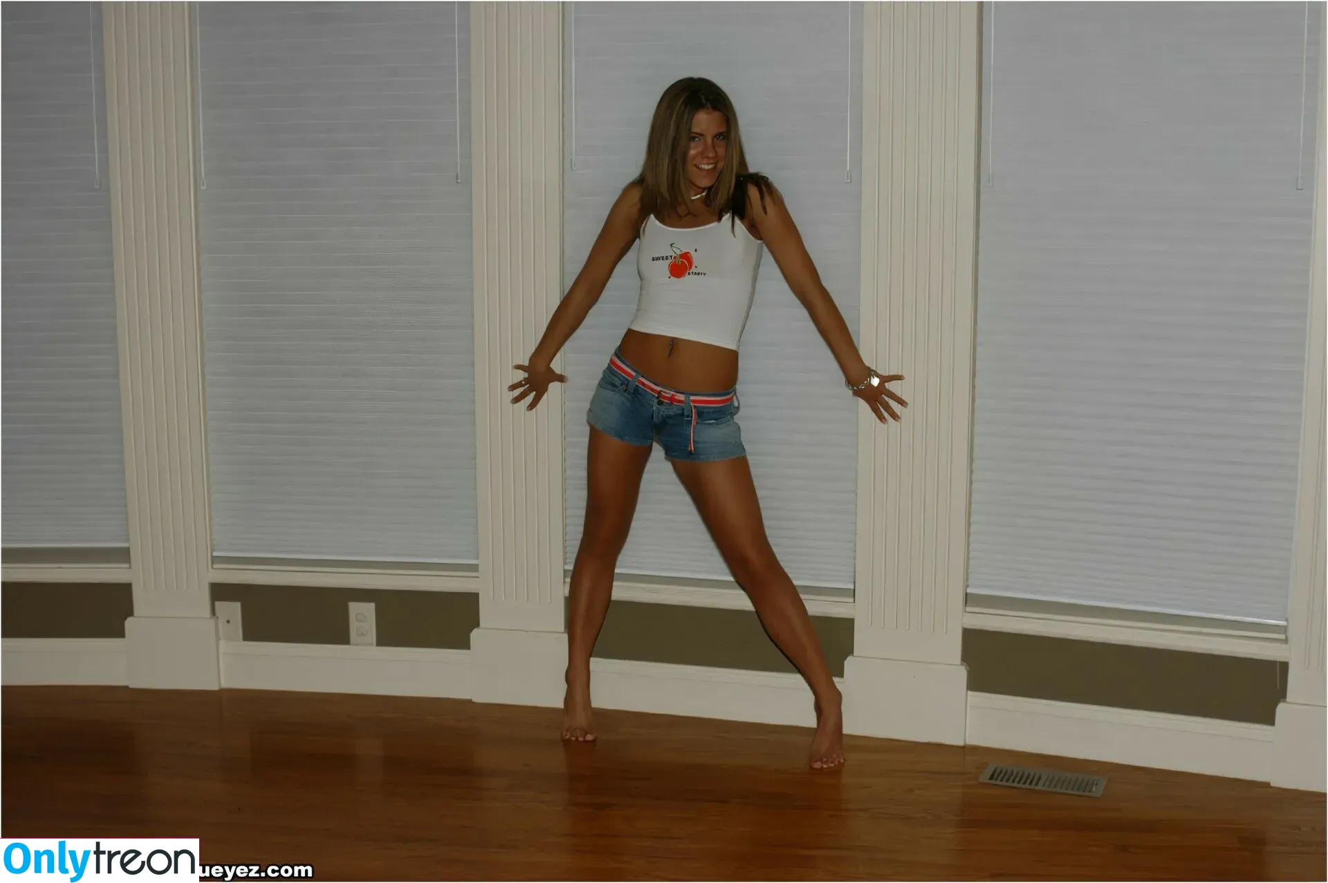 PrincessBlueyez nude photo #0098 (babyblueyez69 / princessblueyes)