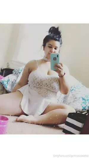 princessleishla / king_leish nude photo #0022