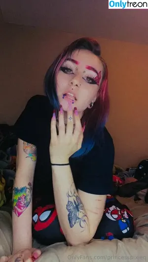 princesspixieq / princesse_pixie nude photo #0007