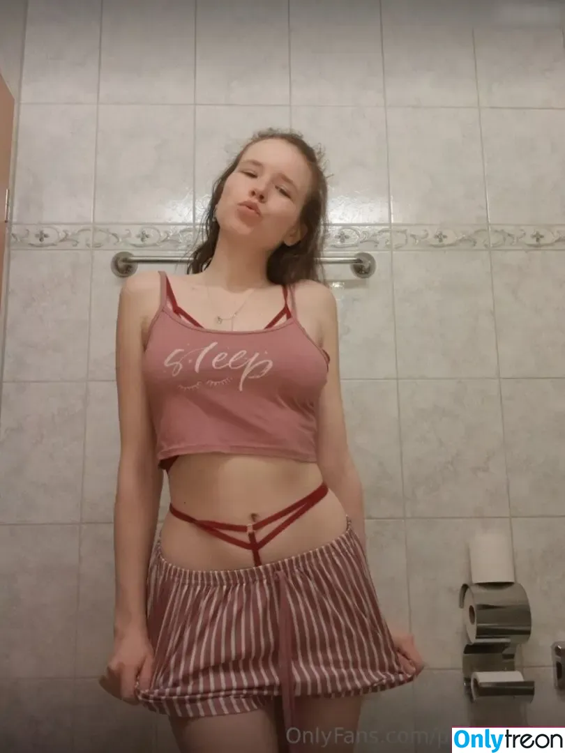 Princesxlilly nude photo #0014 (Princesxlilly)