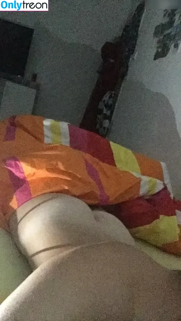 Prinzessin Irina Killerbraut nude photo #0048 (anikigirl777 / xi._xiiiina)
