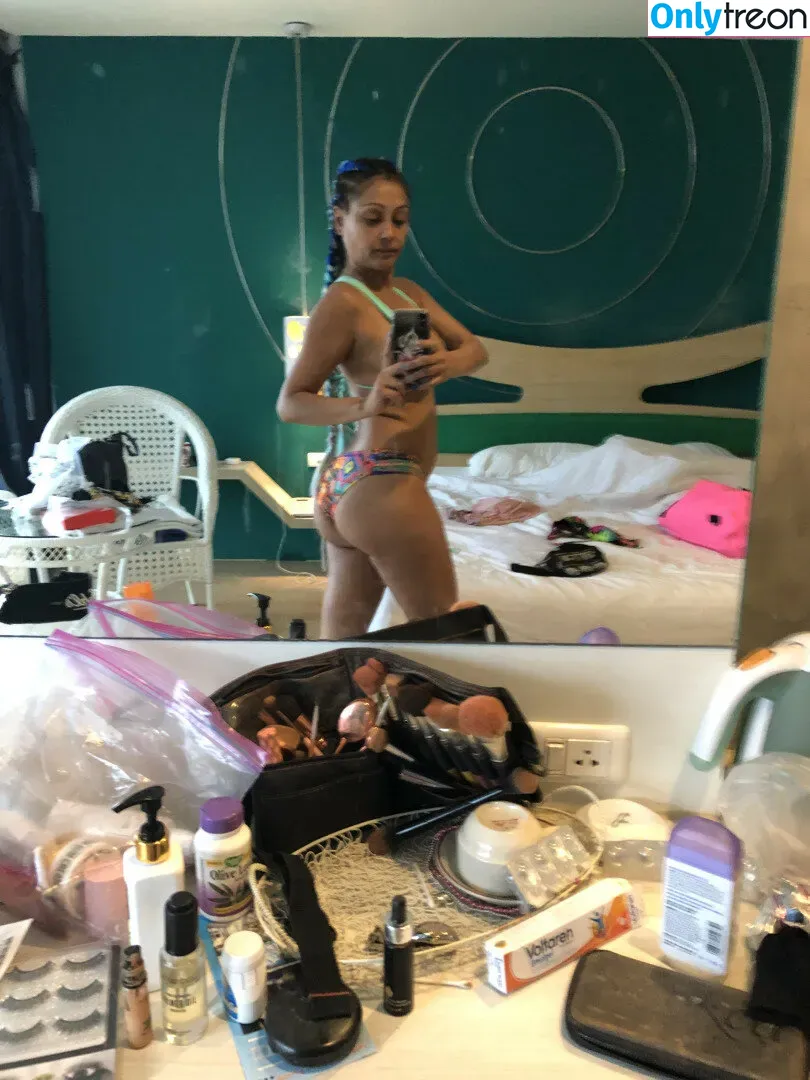 Priya Anjali Rai nude photo #0097 (priya_rai_xoxo / priyaanjalirai)