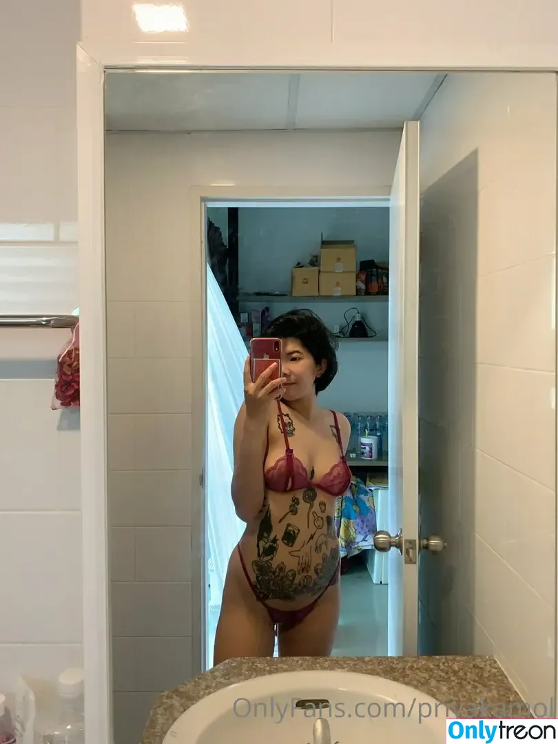 priyakamol nude photo #0022 (priyakamol.a)