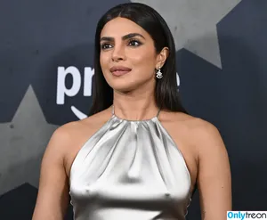 Priyanka Chopra / officialsherlynchopra / priyankachopra nude photo #0219