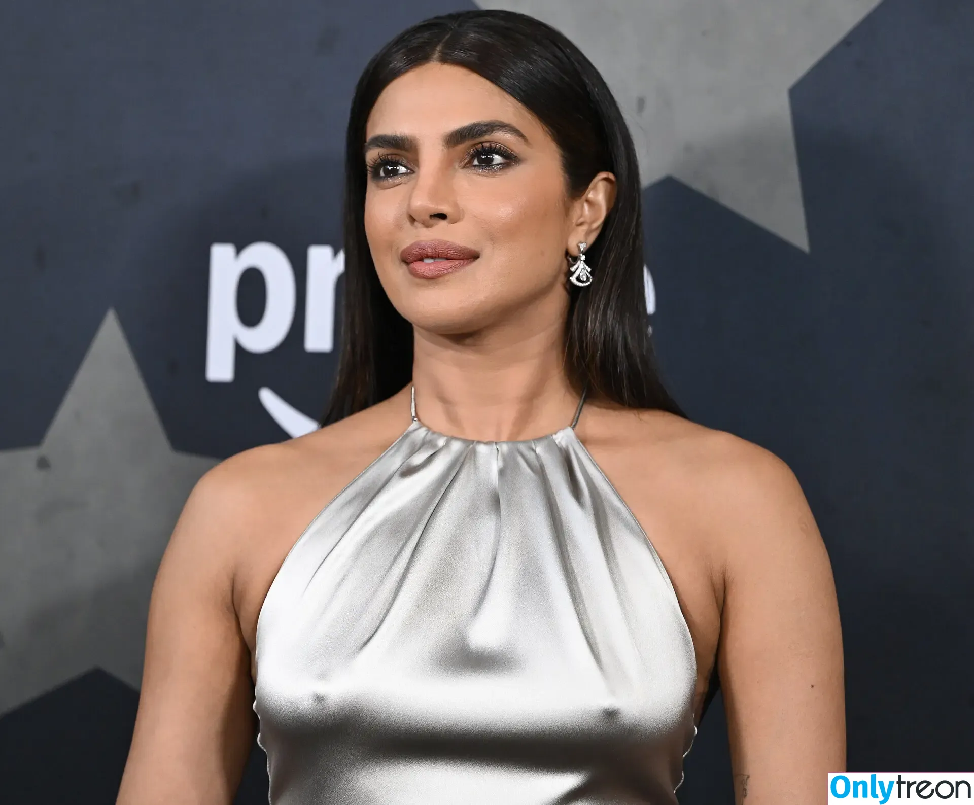 Priyanka Chopra nude photo #0219 (officialsherlynchopra / priyankachopra)