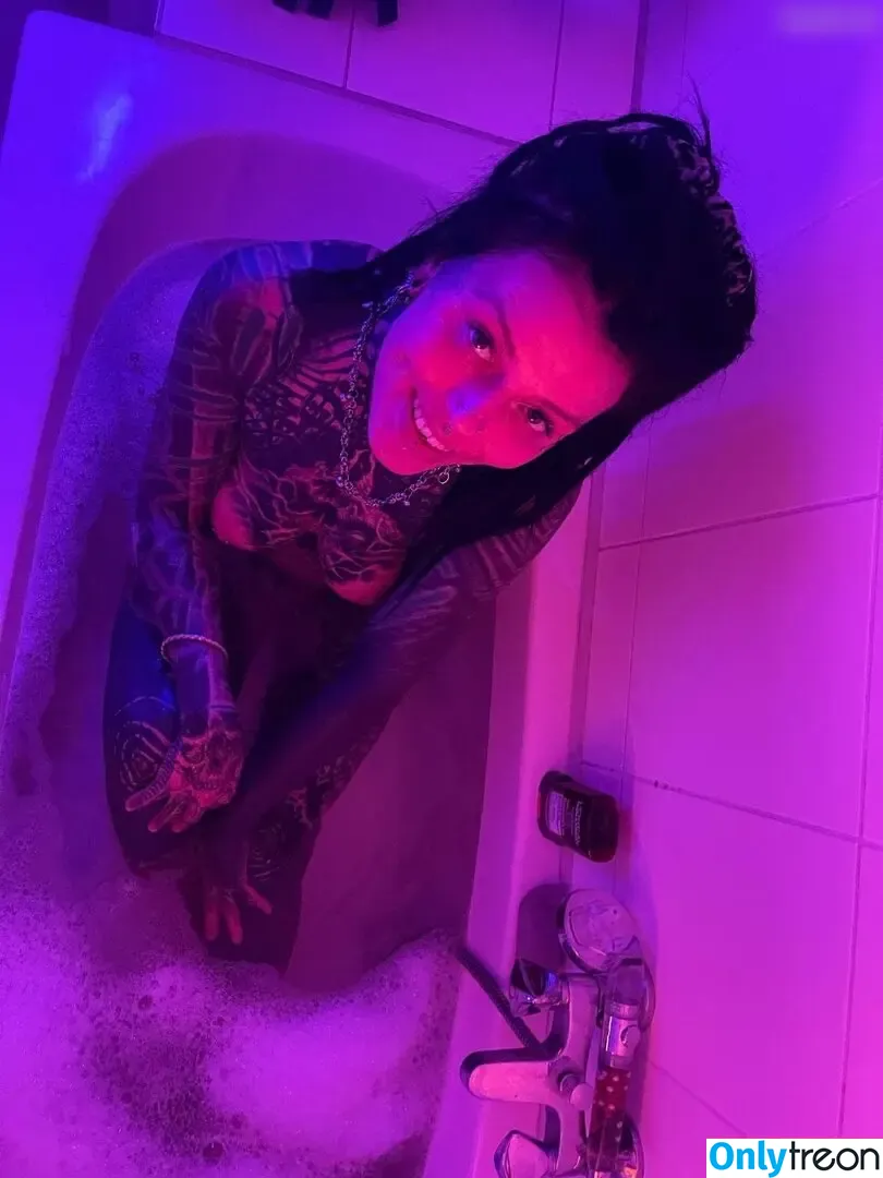 psychedelic_mess nude photo #0070 (Psychedelic_mess__)