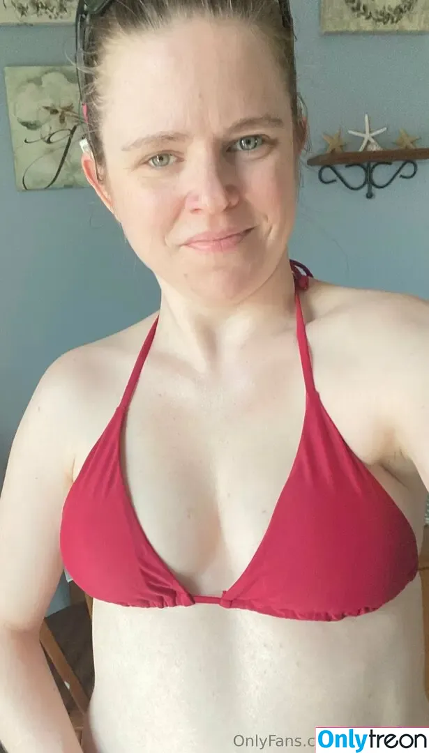 purplehew nude photo #0006 (purplehew)