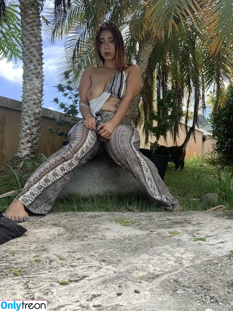 purplehoneydiesel nude photo #0108 (goddessxlashes)