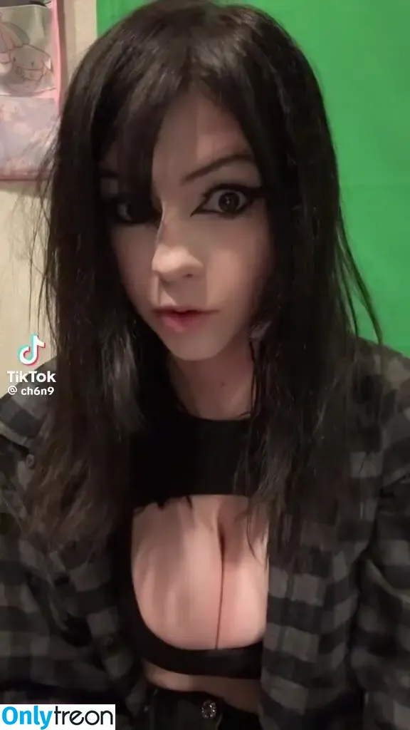 pvnks nude photo #0026 (anaamari_ / asonxx / midlested / psyoptrick)