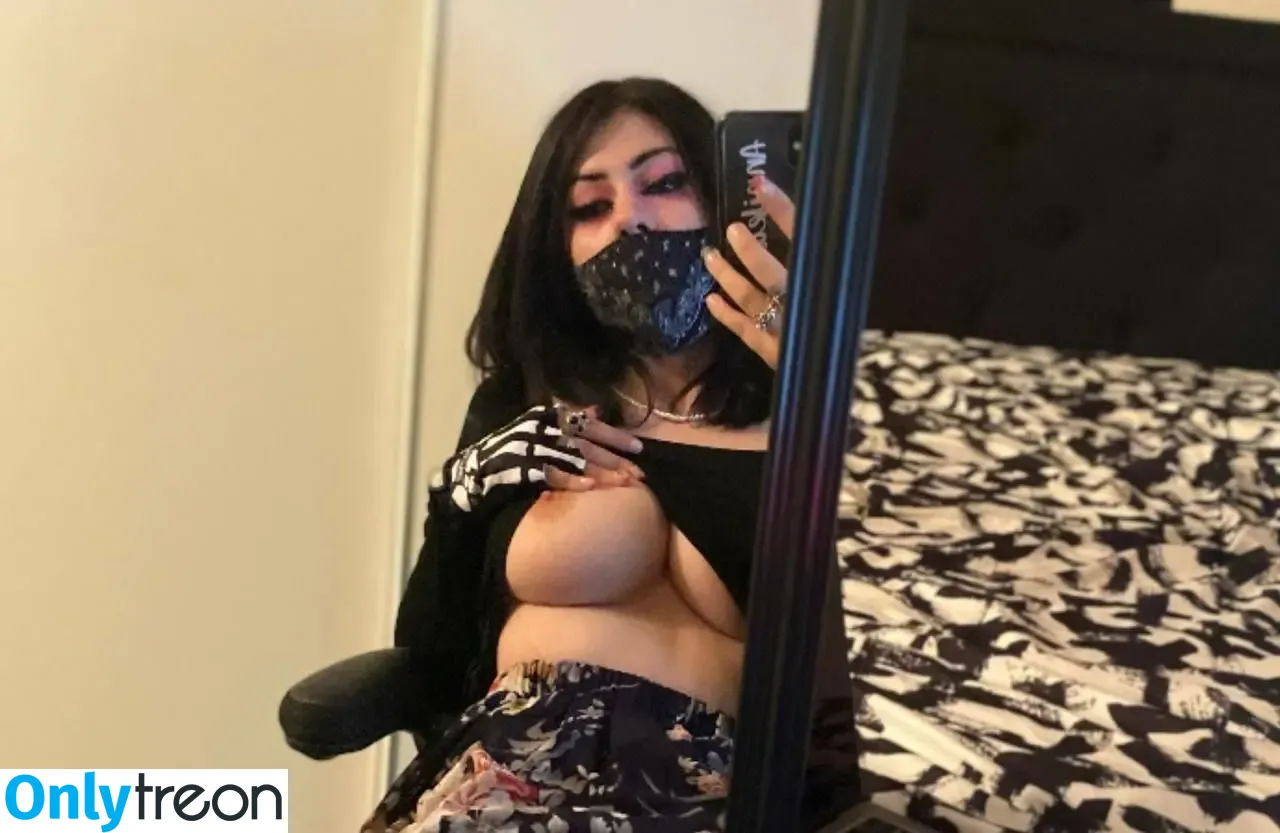 pvnks nude photo #0054 (anaamari_ / asonxx / midlested / psyoptrick)
