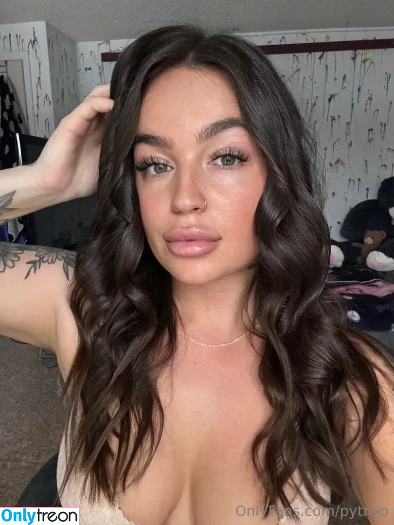 pytnxo nude photo #0036 (pynkxoxo)