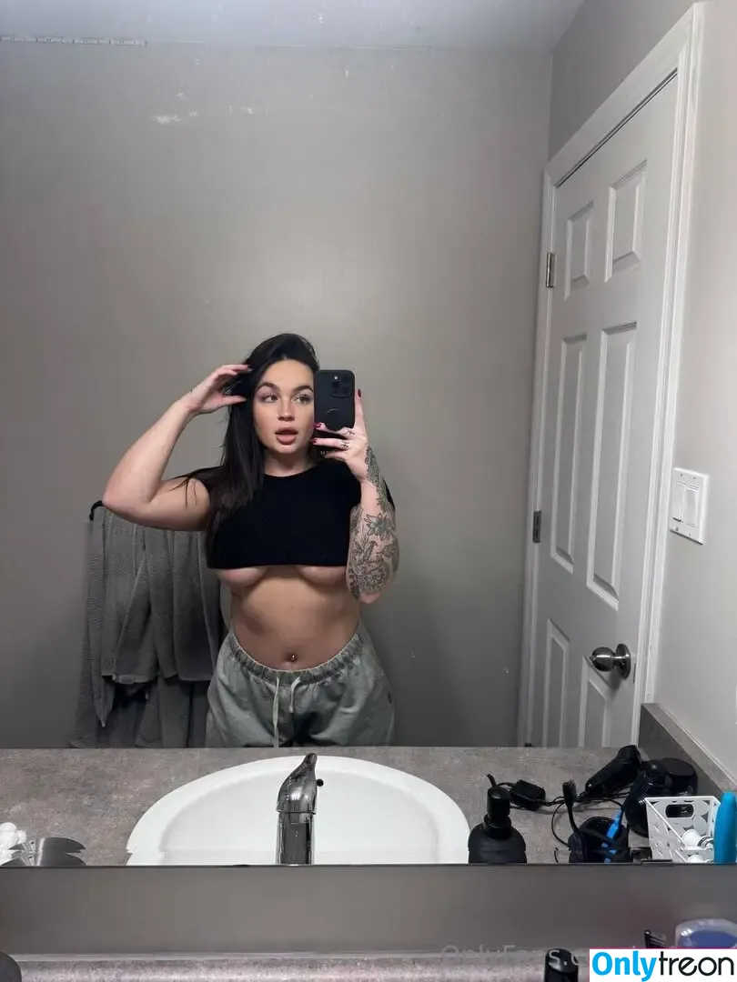 pytnxo nude photo #0046 (pynkxoxo)