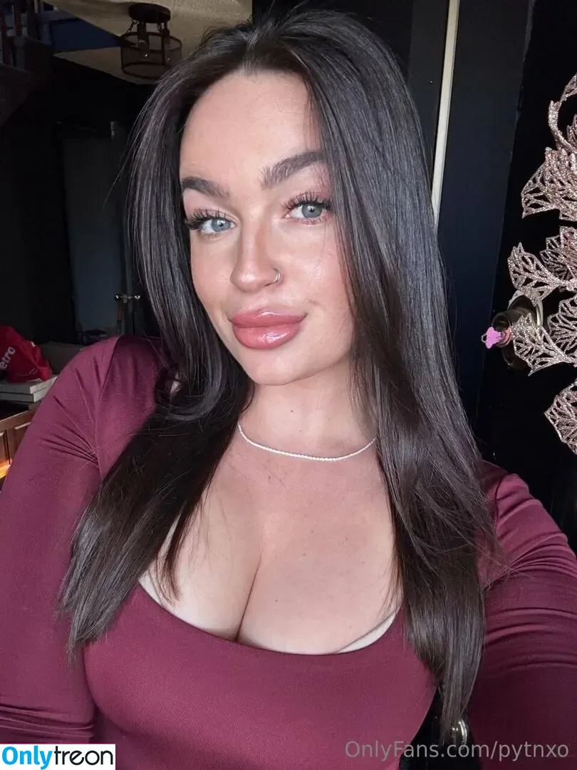 pytnxo nude photo #0048 (pynkxoxo)