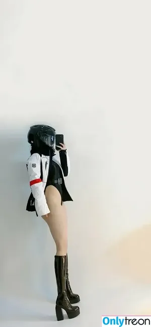 QiaoniuTT / 俏妞 nude photo #4879