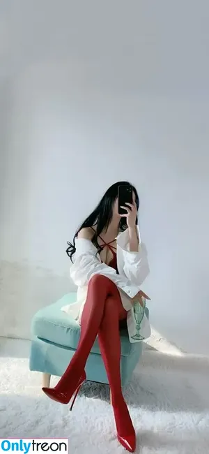 QiaoniuTT / 俏妞 nude photo #5147