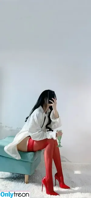 QiaoniuTT / 俏妞 nude photo #5149