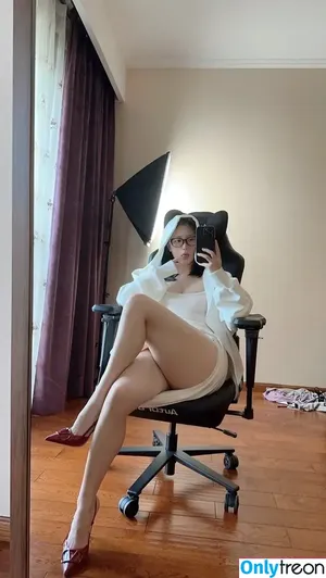 QiaoniuTT / qiaoniu_tt / 俏妞 nude photo #5312