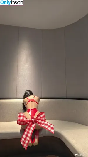 QiaoniuTT / qiaoniu_tt / 俏妞 nude photo #5615