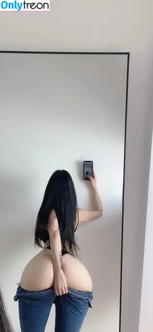 QiaoniuTT / qiaoniu_tt / 俏妞 nude photo #5685