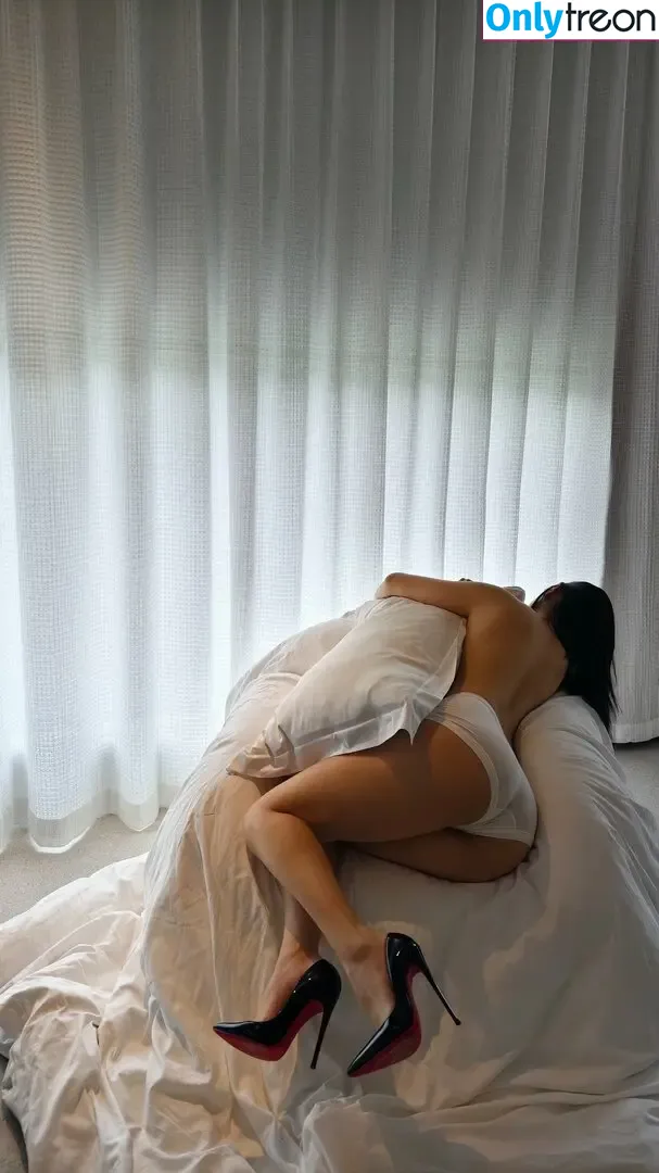 QiaoniuTT nude photo #5208 (俏妞)