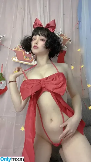 qiyuemiaozi / qiyuemiaozi97 / 七月喵子 nude photo #0021