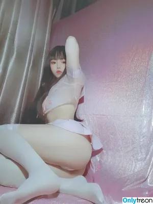 qiyuemiaozi / qiyuemiaozi97 / 七月喵子 nude photo #0072