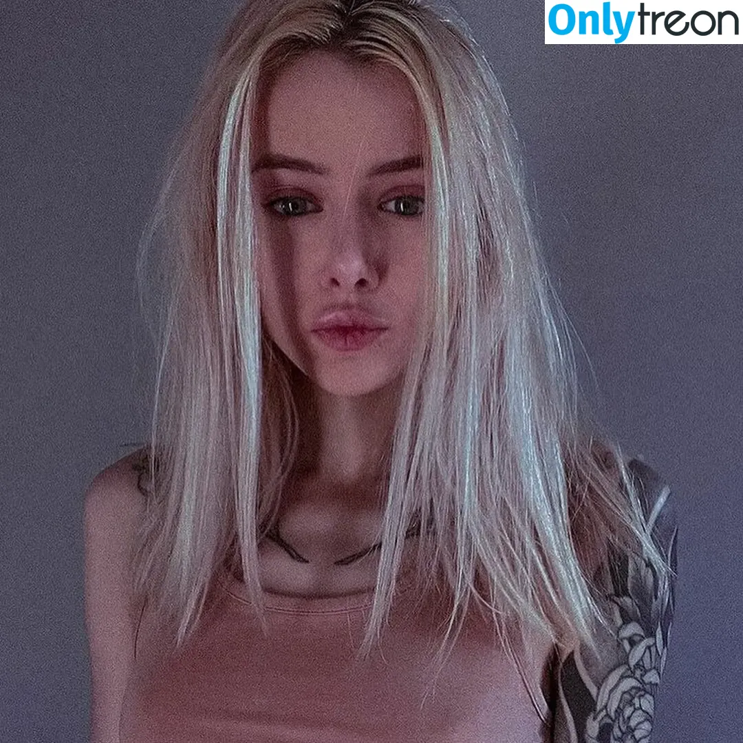 qqtati nude photo #0016 (gtfobae)